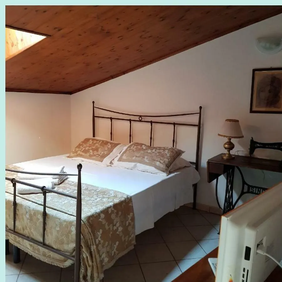 Le Tre Rose Otel Alghero 0*,  İtalya